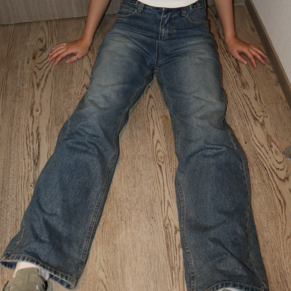 BAGGY STRAIGHT WASHED DENIM JEANS