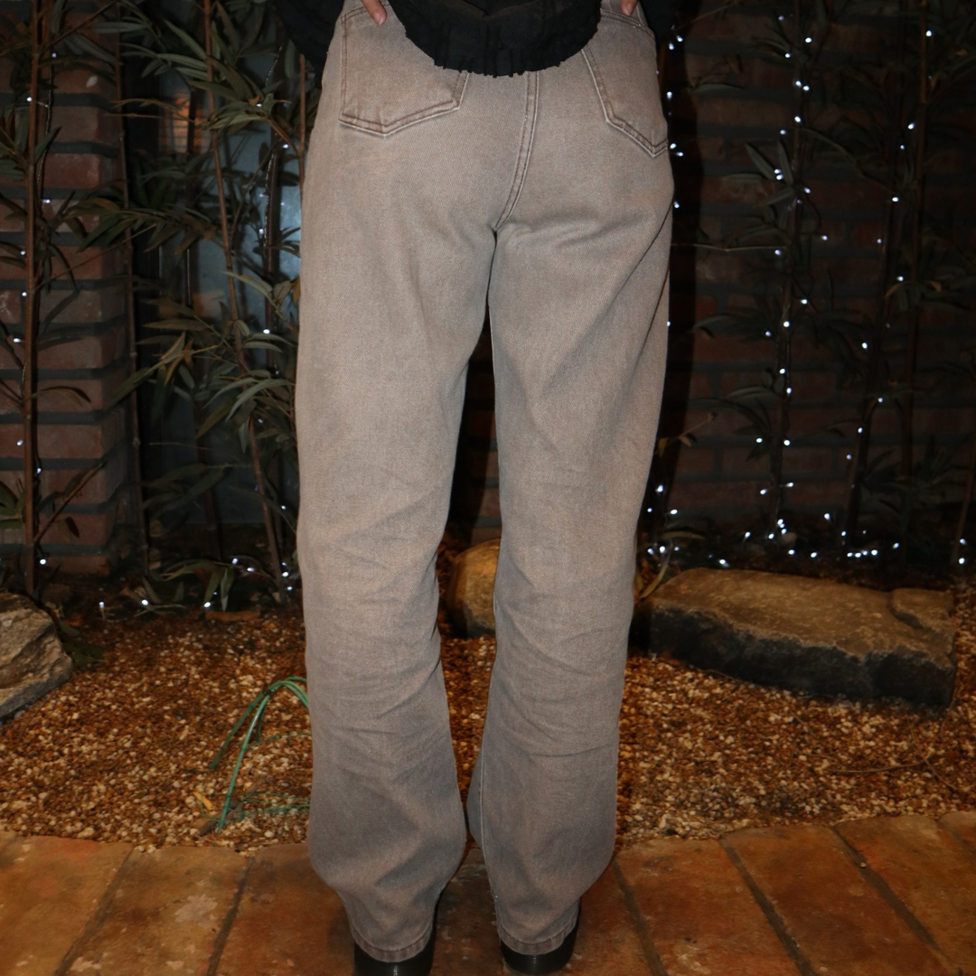 STRAIGHT CUT WASHED DENIM JEANS (2 colours)